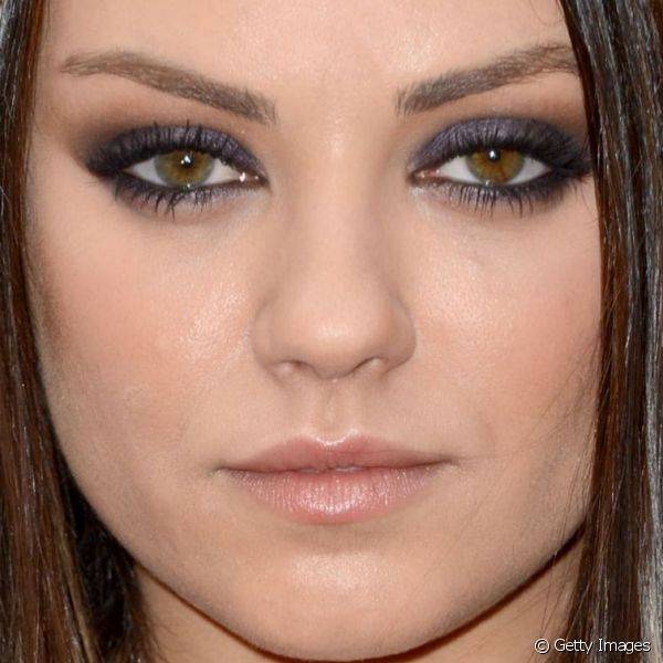 A sombra roxa foi a opção para destacar os olhos para o Guys Choice Awards 2012